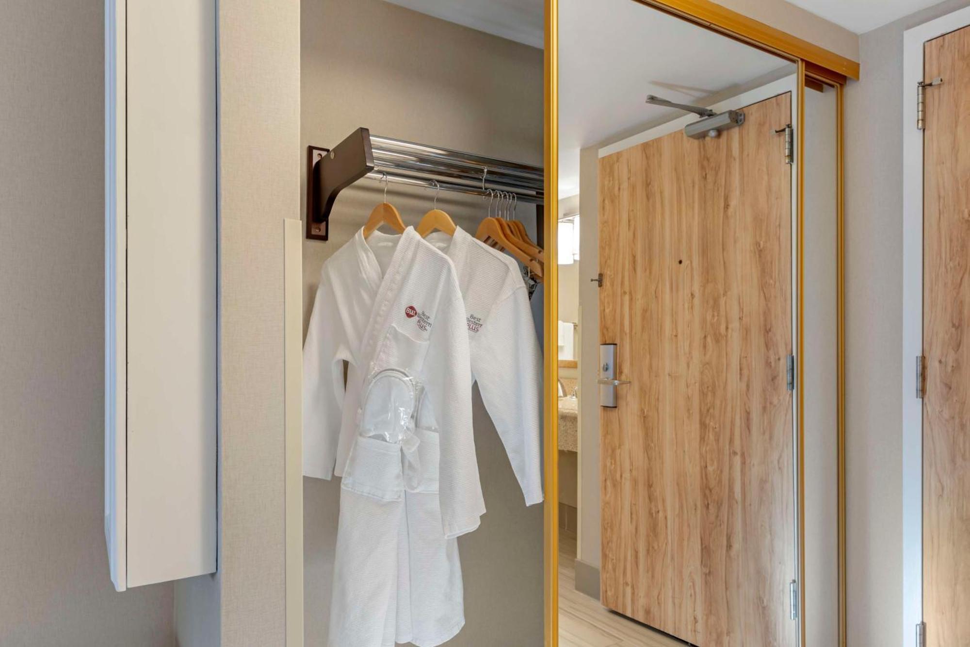Best Western Plus Executive Inn Rowland Heights Bagian luar foto
