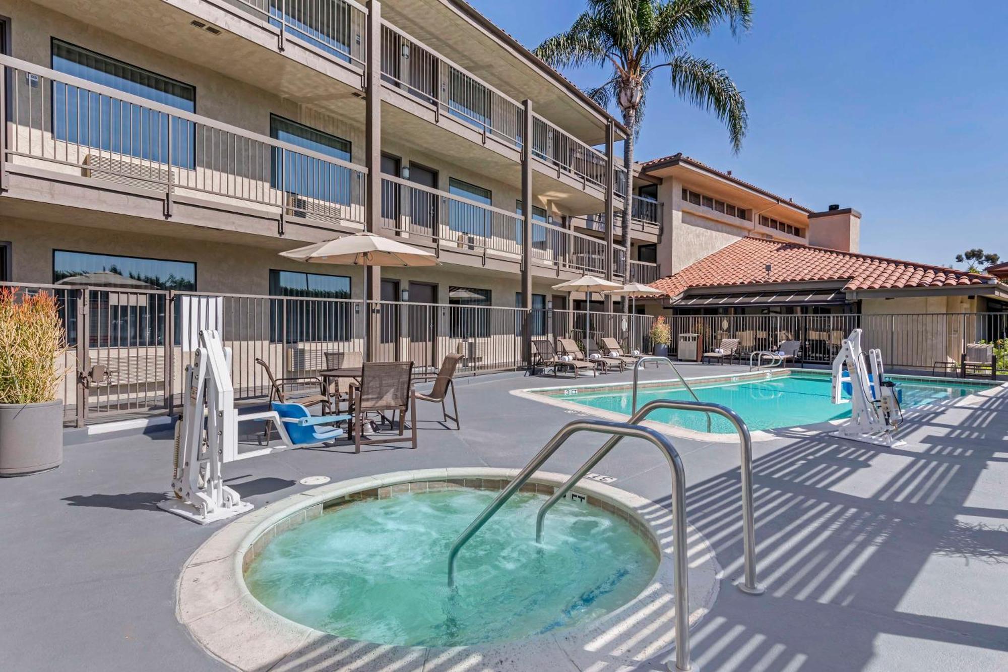 Best Western Plus Executive Inn Rowland Heights Bagian luar foto