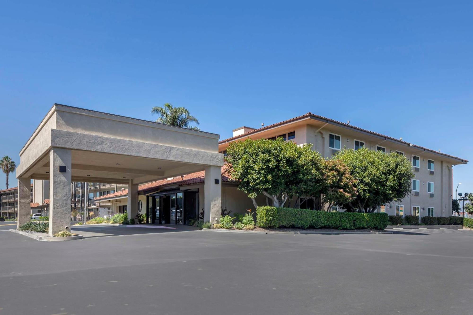 Best Western Plus Executive Inn Rowland Heights Bagian luar foto